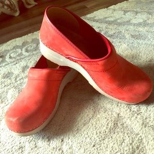 Red suede Dansko clogs